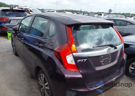 2015 Honda Fit Ex/Ex-L z USA, uszkodzony, nr VIN 3HGGK5H8XFM777521
